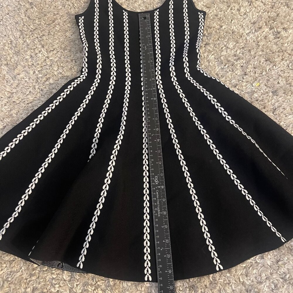 bebe Leilani Black White Knit Fit & Flare Skater Dress XS - Picture 8 of 11